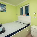 Pet Friendly In *