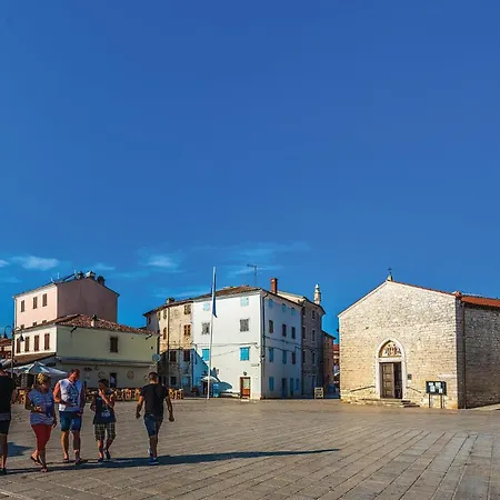 Prázdninový dům 3 Bedroom Gorgeous In *